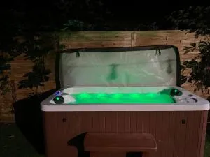 villa avec spa - Lédat