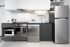 Downtown Delight Experience Melbourne in Style