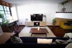 Spacious 4-Bedroom Oasis in the Heart of Sukhumvit