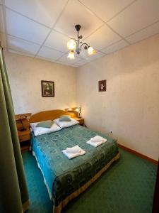 Deluxe Double Room with Extra Bed room in Hotel Henryk