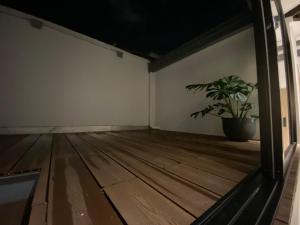 Stylish 5-BR Apartment in Medellíns Trendiest Spot, Walk Everywhere!