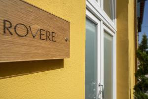 TRE Monolocali per 9 persone ABETE 3persone, NOCE 4persone, ROVERE 2persone