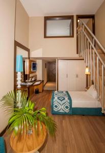 Dream World Resort & Spa