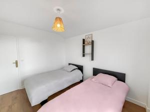 Maisons de vacances Grande maison familiale au calme avec jardin partage : photos des chambres