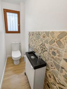 Maisons de vacances Grande maison familiale au calme avec jardin partage : photos des chambres