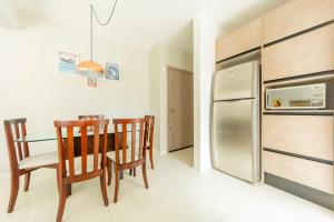 Apto Confortável Próx. a Praia do Campeche UR8917