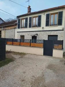 La lavandière - Saint-Thibault-des-Vignes