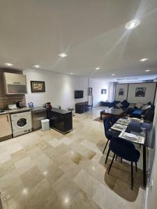 Studio spacieux plein centre