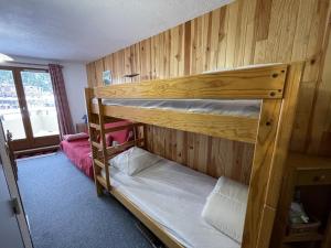 Appartements T2 avec balcon au coeur de la station, proche pistes et commerces - FR-1-787-91 : Appartement