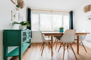 Refurbished Town Centre Apartment