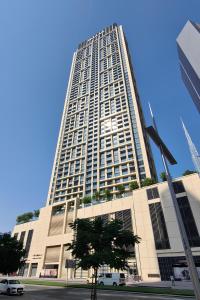 Luxury 3BR and Maid room Forte Tower 1 with Fountain View