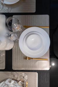 Appartements Tres belle Apparemment 80 m2 Double Sejour a Strasbourg proche Zenith Gare Centrale Centre Ville CHU Hopital : photos des chambres
