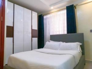 Shirpelle Suites BNB