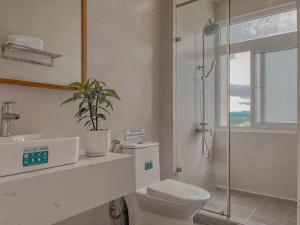 Phòng Deluxe hướng núi (Deluxe Mountain View)