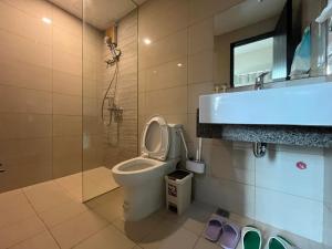 Family Suite Facing Okada TV Netflix near NAIA&MOA Gentry Manor 8A