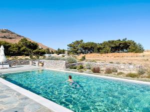 Villa Levantes - quiet location with private pool