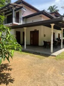 Just Now Inn Sinharaja - Pitabeddera