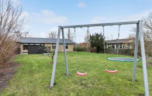 2 Bedroom Stunning Home In Grenaa