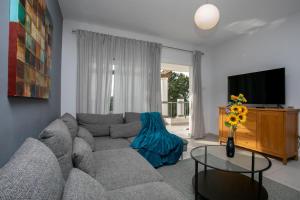 Lovely & Stylish! 3BR Specious Penthouse-Serenity Skyview