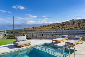 Giannas Panoramic Seaview Twin Villas with pools