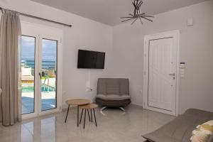 Giannas Panoramic Seaview Twin Villas with pools