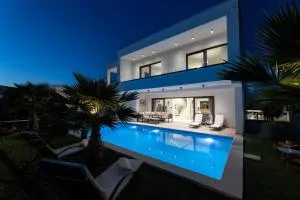 Golden Shine Excelsior - Šaričevi