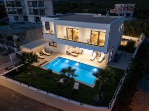 Villa Golden Shine Excelsior 