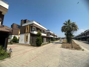 Detached Villa In A Seafront Boutıque Complex In Dikili