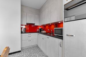 Top Aussicht mit Poolbereich in Skiregion Brigels