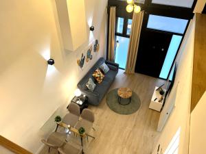 Dúplex Moderno y Acogedor junto a Atocha