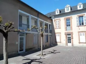 Chambre Privative Gare SNCF - Louey