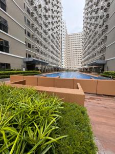 Green 2 SMDC - STUDIO TYPE Condo - Gems Suite Staycation