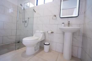 Modern Couple Apartment Near Marino Ballena