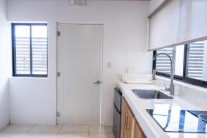 Modern Couple Apartment Near Marino Ballena