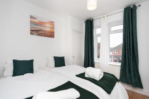 Cozy Cottage 2 Bedroom Apartment with free Parking