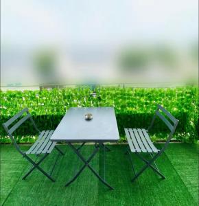 Appartements LOVE ROOM SAUNA,JACCUZZI Netflix Tours : photos des chambres