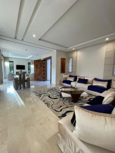 Villa Noria Luxury Pool & Prime Marrakech Location