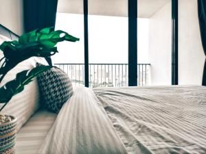 The Landmark by Katana 3BR to 4BR Luxury Seaview Landmark Homestay at Gurney 15-16pax 无敌海景套房