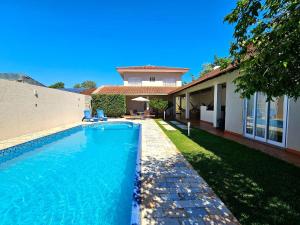 Linda casa 5 quartos prox a av cataratas e centro