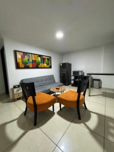 CERCA al CLUB CAMPESTRE