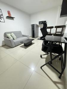 CERCA al CLUB CAMPESTRE