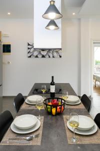 Modern Spacious Apartment