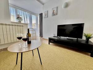 Bucharest Old Town Escape