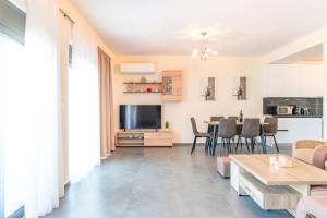 Luxurious House Jaubelli