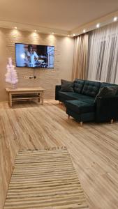 Crystal Family Apartment