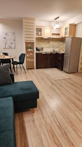 Crystal Family Apartment