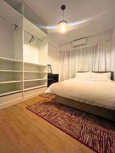 Le modern et centrale avec Piscine et Parking Privé