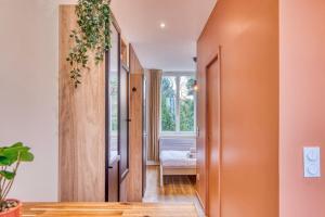 Appartements L-Oasis - Bel appart climatise quartier point du jour Lyon 5 : photos des chambres