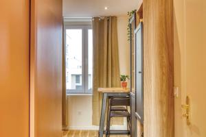 Appartements L-Oasis - Bel appart climatise quartier point du jour Lyon 5 : photos des chambres