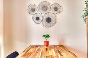 Appartements L-Oasis - Bel appart climatise quartier point du jour Lyon 5 : photos des chambres